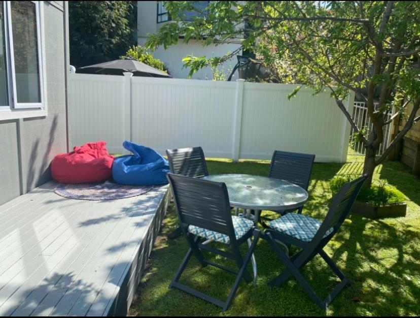 Raumati Guest House Paraparaumu Bagian luar foto